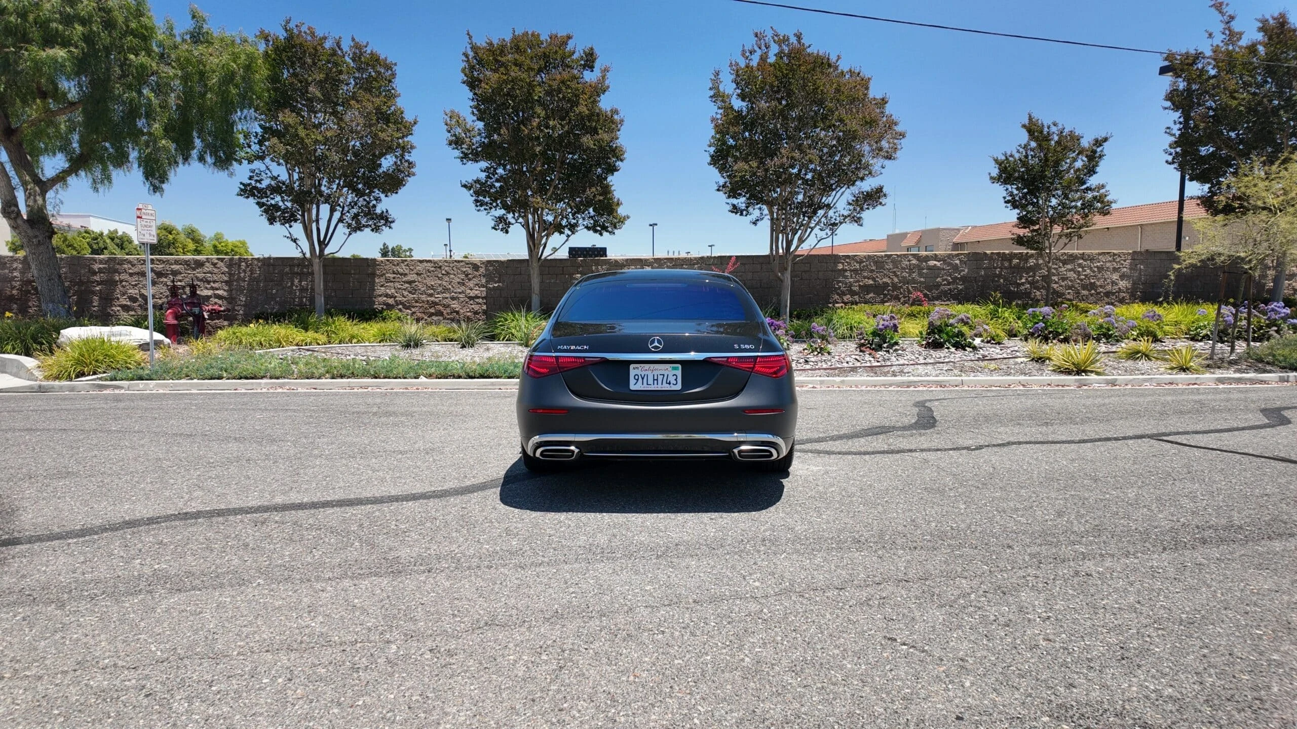 Mercedes-Maybach S 580 photographed for the LUXURY CAR CLUB method guide